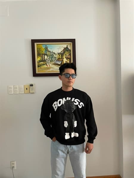 SWEATER